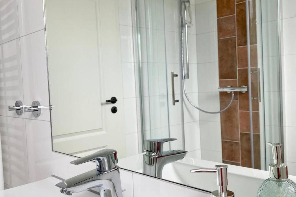 Zentral Gelegene Ferienwohnung Im Herzen Der Pfalz Neustadt an der Weinstraße エクステリア 写真